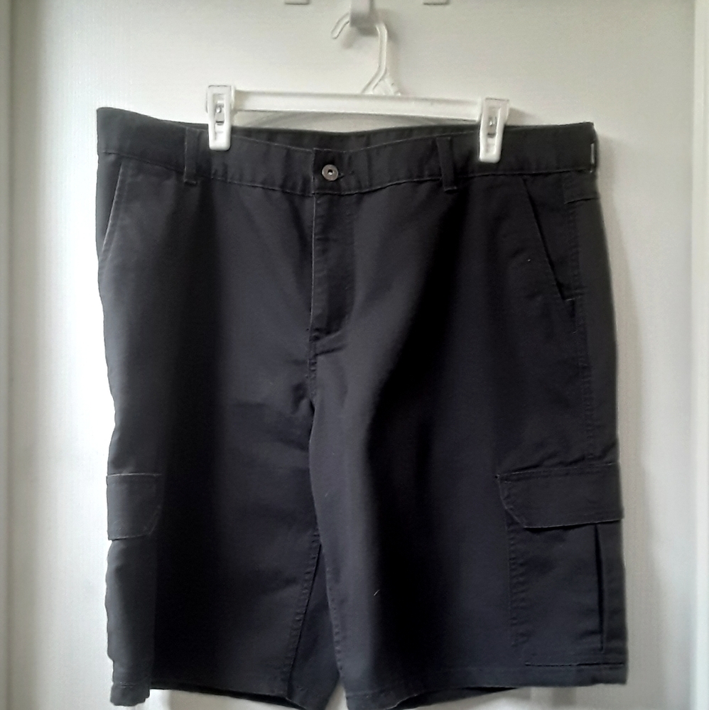 Cargo shorts size 40